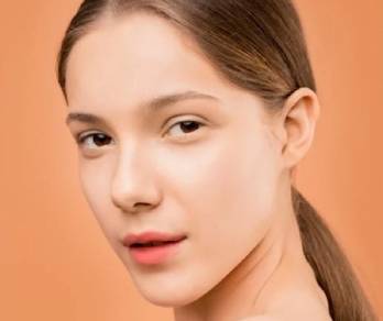 a person posing for the camera